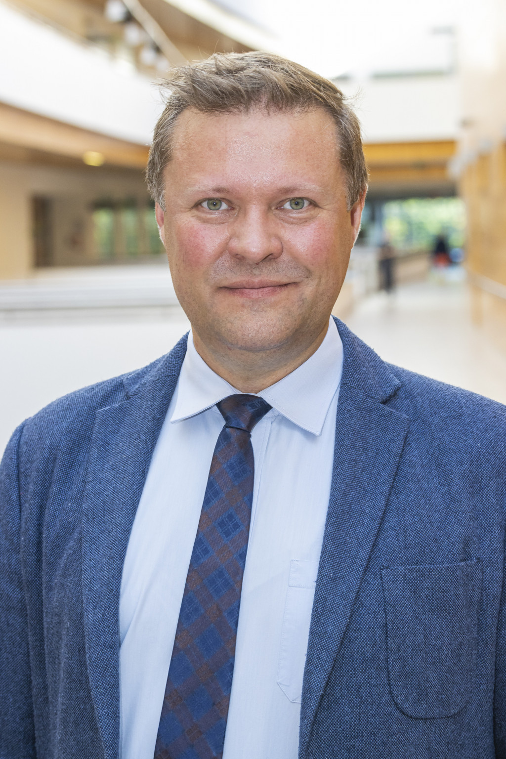 dr Maciej Bobowicz