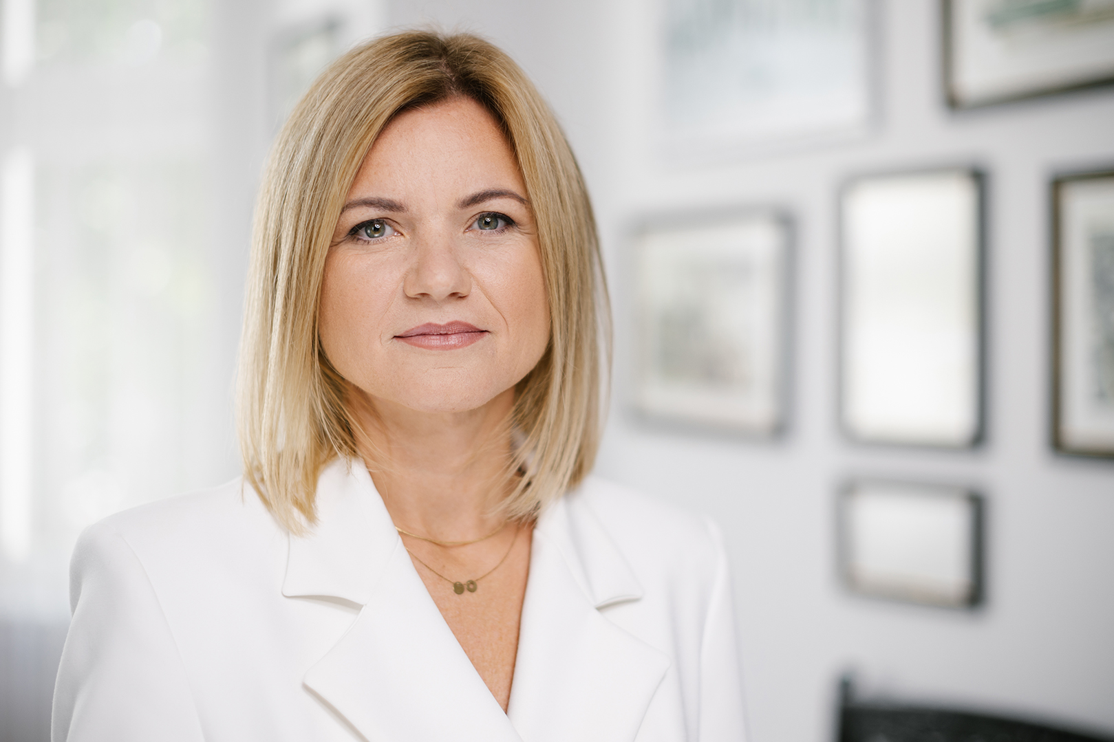 dr hab. Ewelina Król, prof. UG