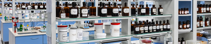 Laboratorium na Wydziale Farmaceutycznym